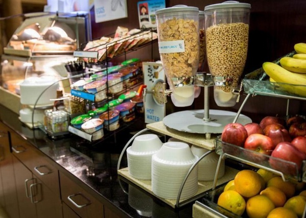 Holiday Inn Express Baltimore-Downtown image 26