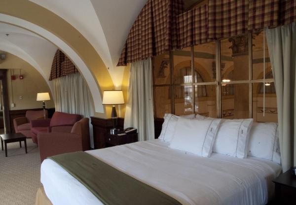 King Suite - Disability Access